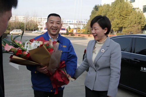 副市长龙小红莅临BANDAO.COM新春走访慰问