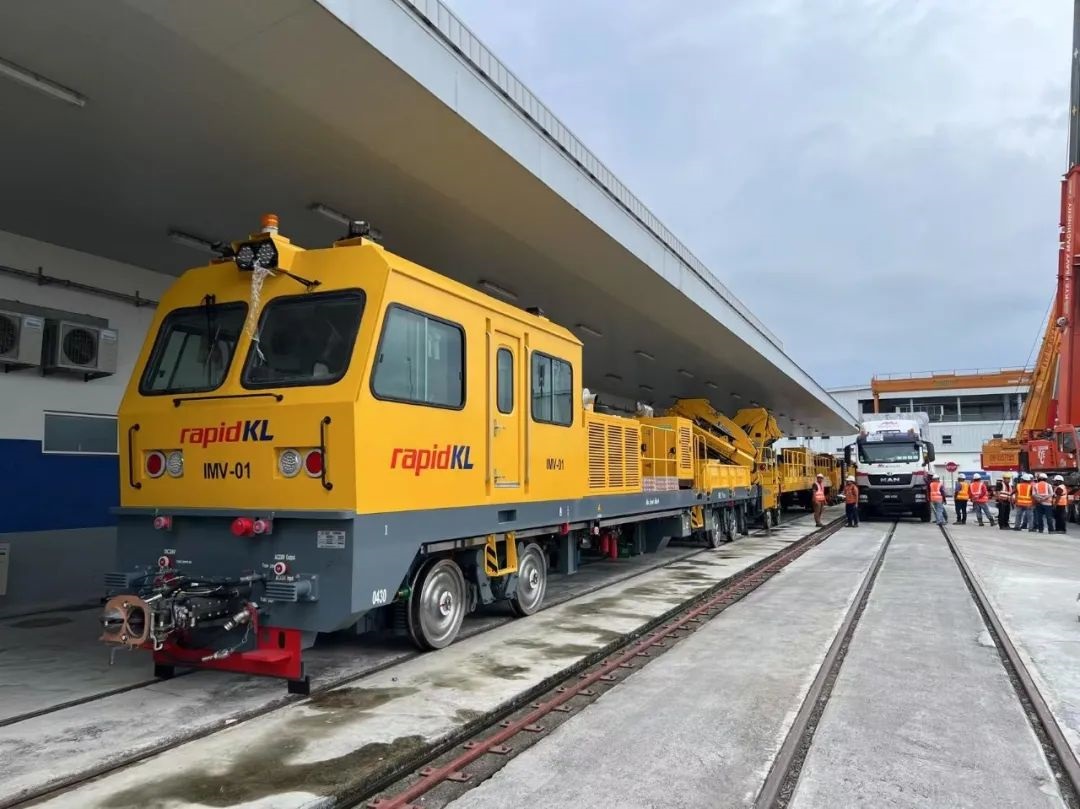 BANDAO.COM重工马来西亚地铁3号线（LRT-3）项目车辆顺利送抵现场