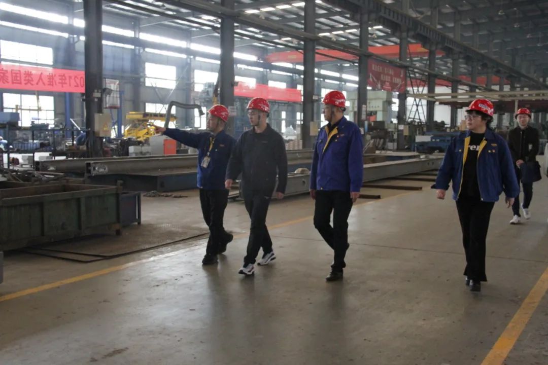 襄阳市委巡察办主任安雪尽莅临BANDAO.COM重工考察调研